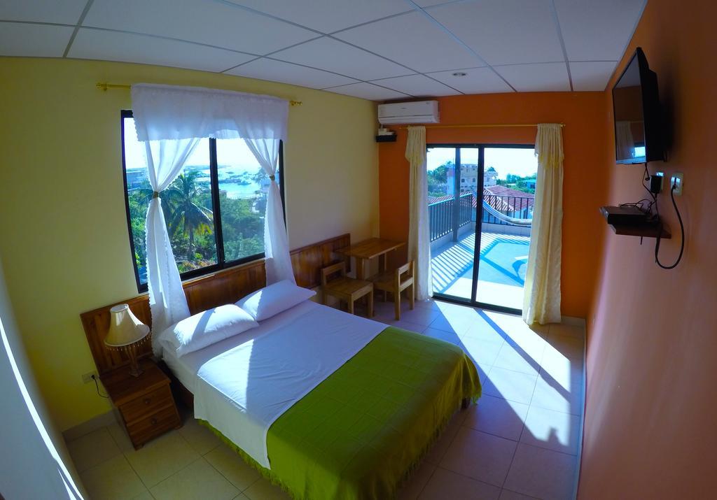 Dolphin House Hotel Puerto Baquerizo Moreno Ngoại thất bức ảnh
